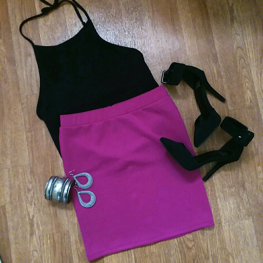 Forever 21 • Pink Mini Skirt • Size Medium